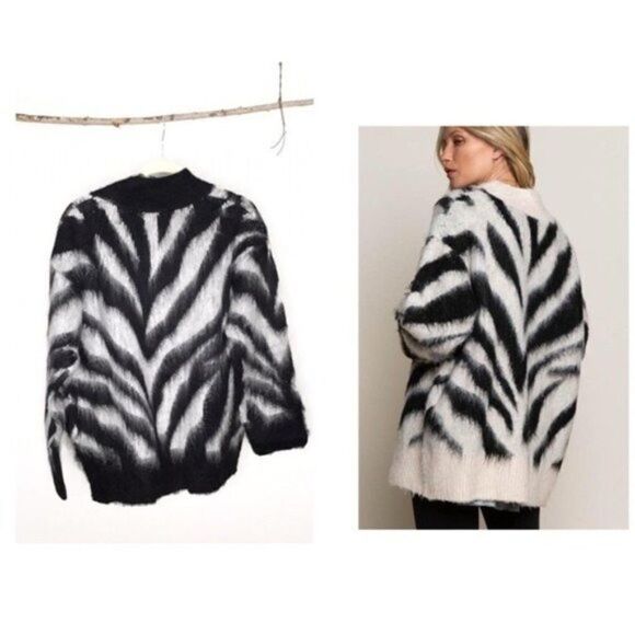 𝅺POL Black and white Zebra Knit Mohair Cardigan - Picture 4 of 10